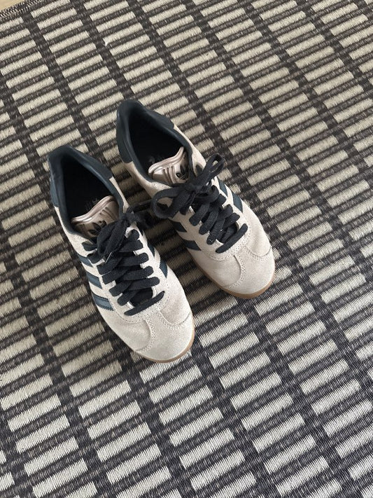 Adidas gazelle