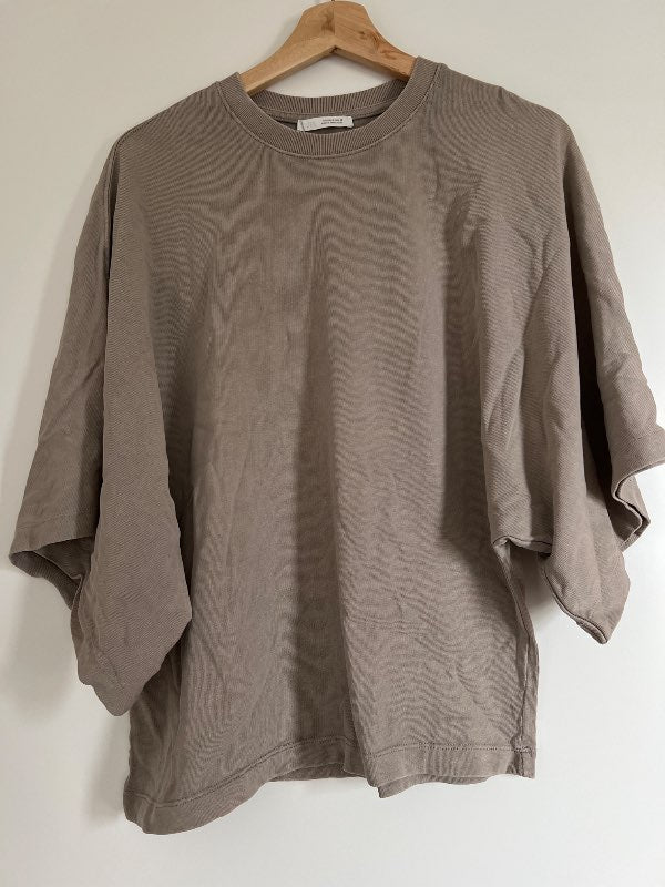 Zara brúnn stuttermabolur
