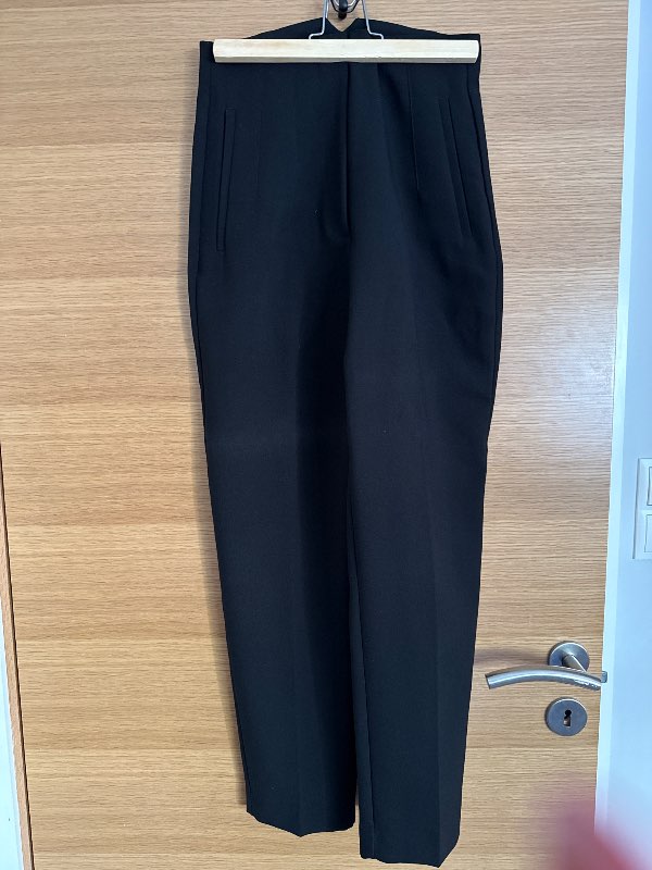 Zara svartar buxur
