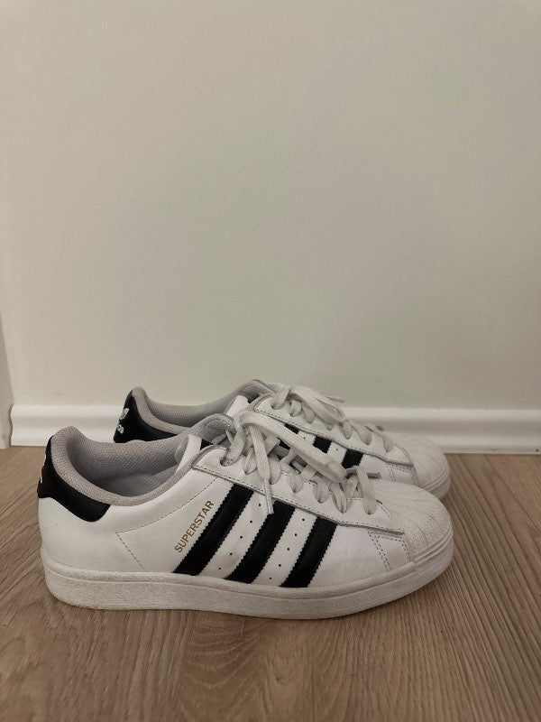 Adidas superstar