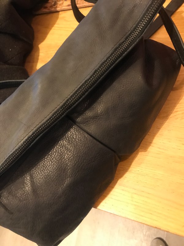 Jet Korine leður taska