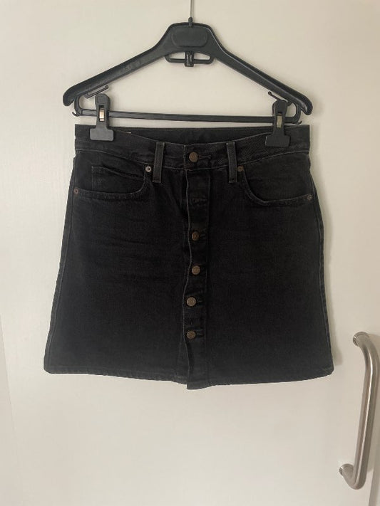 Levi’s stutt gallapils svart