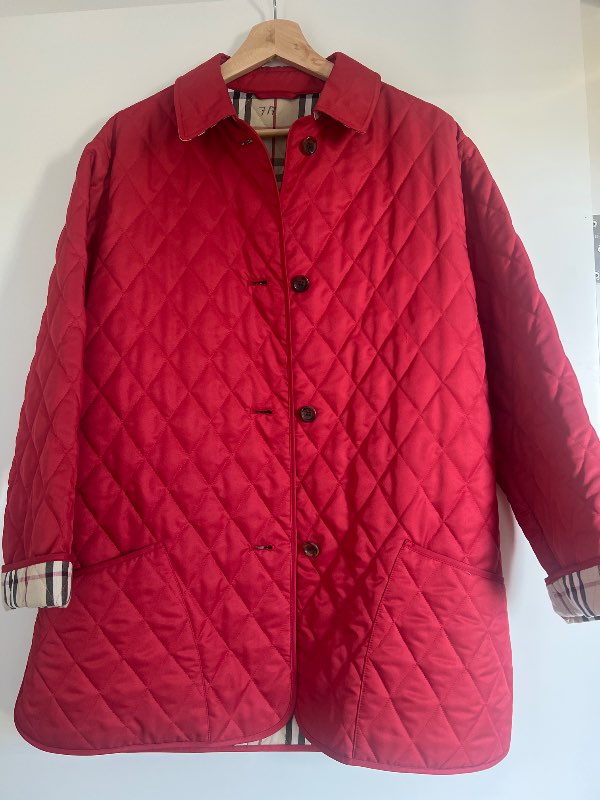 Burberry rauður jakki