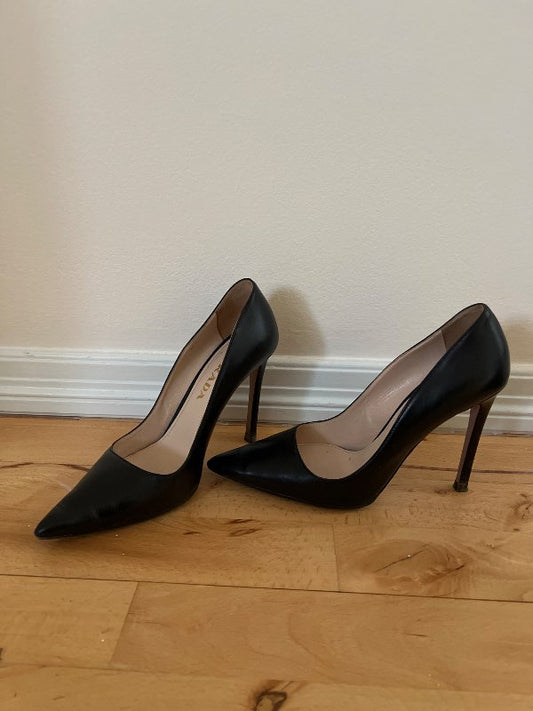 Prada skór