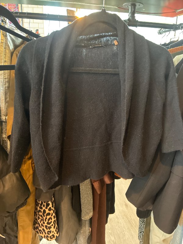 Cashmere peysa svört