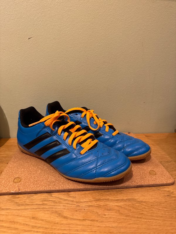 Adidas strigaskór
