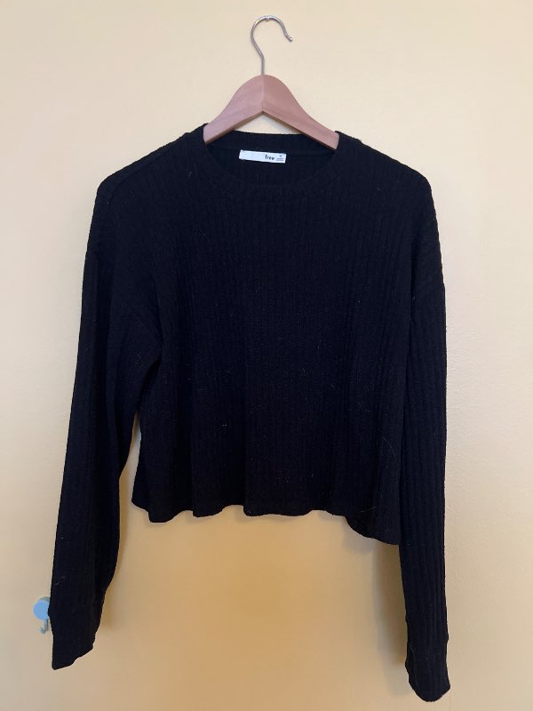 Aritzia black knit top