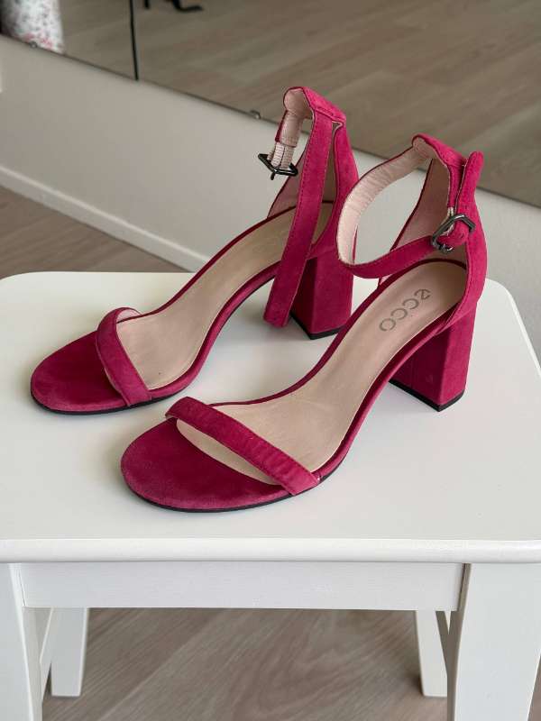 Heels Ecco