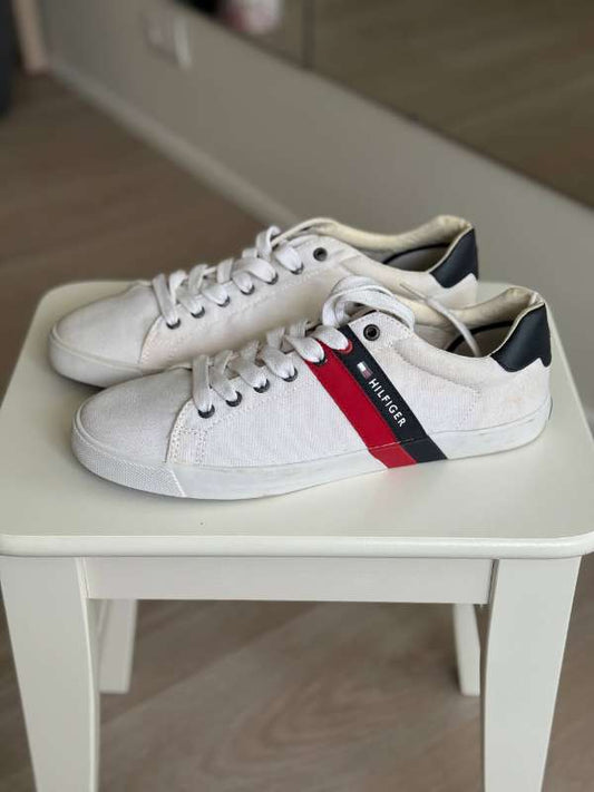 Tommy Hilfiger