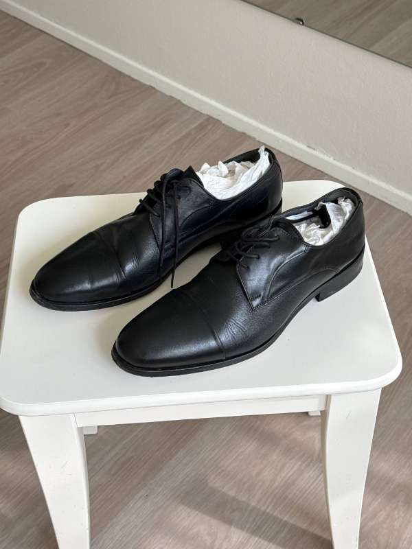 Black shoes